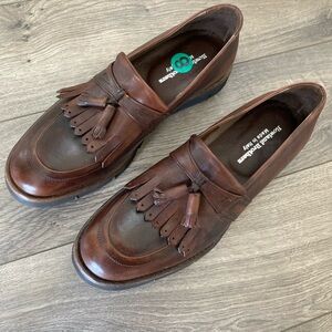 Italian brown leather men’s shoes, new, size 8, made in Italy.
